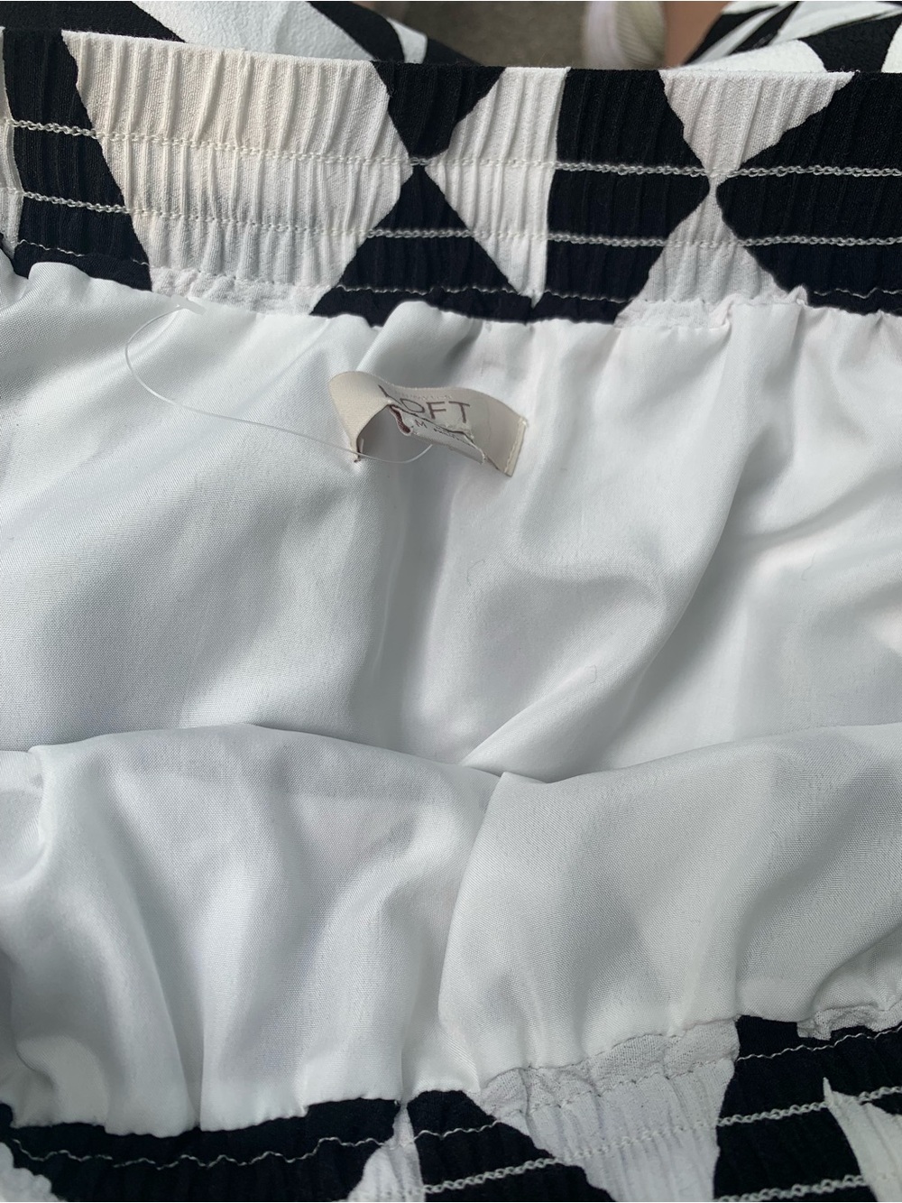 LOFT Black and White Geometric Midi Skirt - Picture 4 of 6
